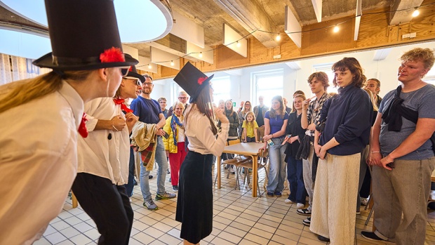 Billedtekst: Holstebro Byfestival blev afholdt første gang i 2025 med over 50 aktører, 100 events og tusindvis af gæster og publikum. (Fotograf: Ole Mortensen).