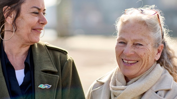 Demensugen handler blandt andet om at skabe tryghed og inklusion - og kendskab til demenssymbolet.