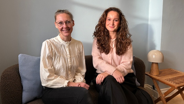 Socialrådgiver Helle Øllegaard Lago (tv) og psykolog Simone Hostrup glæder sig til at lette med ”Luftskibet” og lande i samværet med børnene om deres behov.